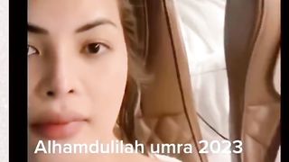 "Transgender from the Philippines Performs Umrah _ Yet He Remains a Man"