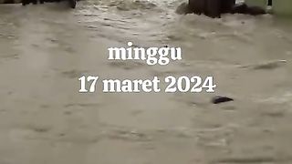 Flash floods hit my village#fyp