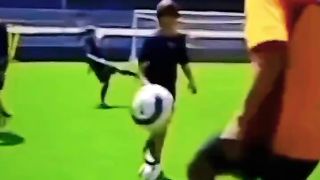 Молодой Месси и его наставник легенда футбола Роналдинио