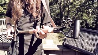 Crankin_ Up the 3-струнная гитара Shovel_(720P_HD).