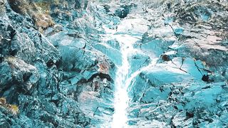 "Roaming Peaks: Discovering the Untamed Beauty of Mountain Landscapes"
