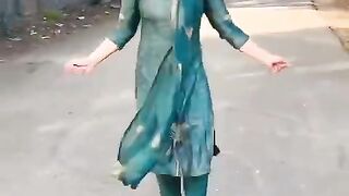 A status video