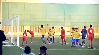 Cris Jr marca gol como su padre, al estilo Cristiano Ronaldo ????.