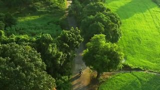1 tour around Vietnam