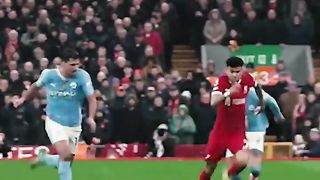 Diaz with a mazy run vs Man City ✨.