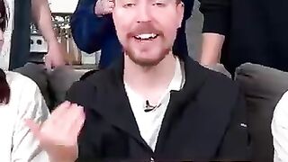 Unboxing 200M subscribe play button ????