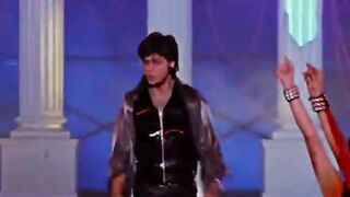 This part in the song ???? - #LeGayi - #DilToPagalHai - #ShahRukhKhan