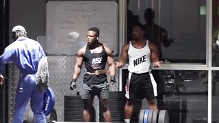 I just wanna put little bit more #anatoly #gym #prank