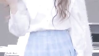 Nancy Momoland Cute Dance