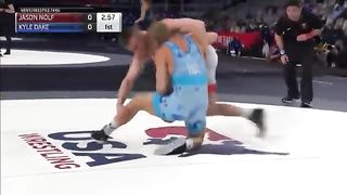 10 Minutes of Amazing Wrestling Takedowns