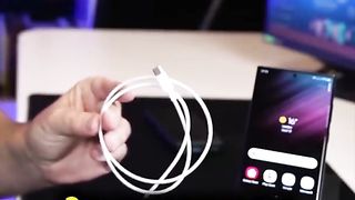 Why you shouldn't charge your phone with someone else's cable