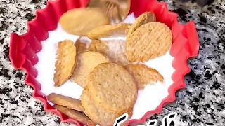 كيك بدون دقيق ولا بيض ولا زيت ولا سمن ???????? #fit #food #dietfood #وصفات #moroccanfood #fitfood #طبخ.