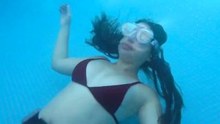 Girl Breathhold underwater