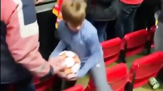 Crazy Pitch Invaders????????#Football #Skills.
