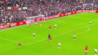 Manchester United 2-3 Liverpool (Marcus Rashford MISSES the match-winner at the death))