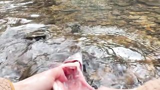İlkel Yöntem ile Alabalık Pişirme ???????? Cooking trout using a primitive method