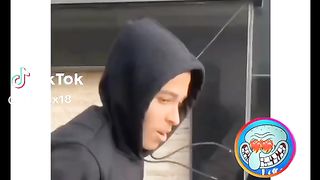 صاحبك الكلب