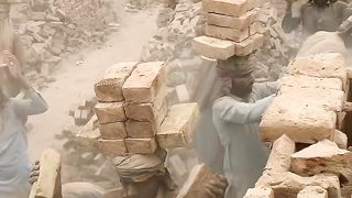 Pakistani people are hard work at the same time⌚⌚⌚⌚⌚
