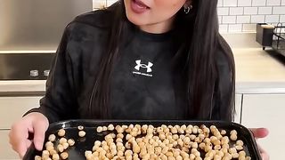 هي ازاي طلعت نوتيلا كدا بجد????????.