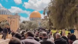 Tens of thousands of worshipers attended the first Friday prayer of the holy month of Ramadan at Aqsa Mosque