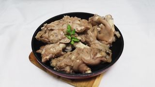 Cómo cocinar manitas de cerdo - Receta para cocinar patas o patitas de cerdo