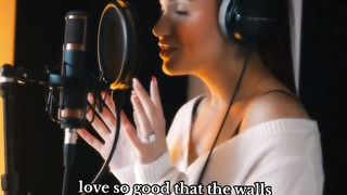O wowwwww lovely song, my favorite song