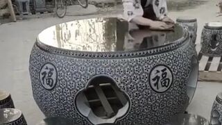 HOW TO CARVE   OUT  A ROUND TABLE  FROM A BOULDER