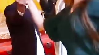 নায়িকা মাহিয়া মাহির আসল চরিত্র দেখুন