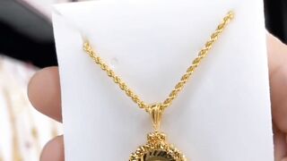 Gold locket designs