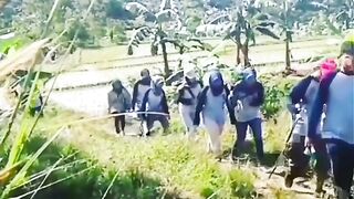 Hiking - Wisata Trekking Sentul Bogor