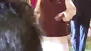 Mukesh Ambani apne bete ki engagement ki taiyaari ke liye