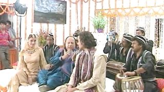 ustad nursat fateh ali khan sahab shooting the song dulhe ka sehra suhana lagta hai........