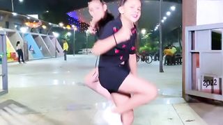 Dansing girl