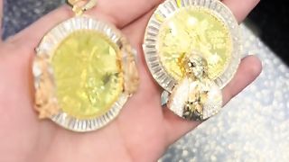 Real Gold Replica Centenario Coin with Virgin Mary Bezel