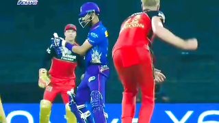 #krunal #pandya vs #jamson #brokenthebat #ipl