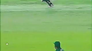Wonderful Run out pakistan cricket team.
