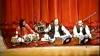 USTAD nursat fateh ali khan performing live