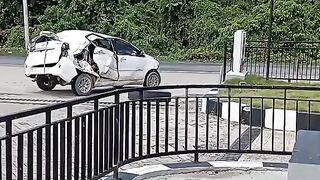 the car is in a badly damaged condition but is still in use