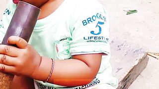 Kute baby wark moment????????????