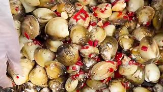 Cook oysters for eat it's delicious
