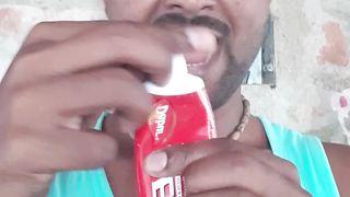 Haciendo HELADO de PASTA DENTAL #shortvideo.
