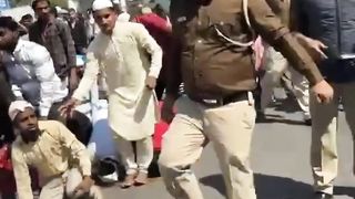 Delhi Police Officer Suspended After Video of Assault During Namaz Surfaces