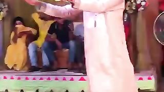 তোর_সাথে_নিকা_বইয়া_জনম_গেল_আলু_খাইয়া_
