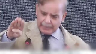 OMG کمبخت وزیر اعظم #pmlnleaders #febspotpakistan