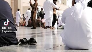 ہرا گنبد جو دیکھو گے  زمانا بھول جاو گے