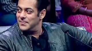 Pyar bhot karty hain Tum se jiwan apna Sara sanam