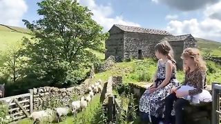 Adventures of the Yorkshire Shepherdess - Amanda Owen
