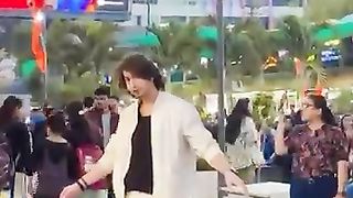 bhai ne bade pyaar se dekha ???? #tarunnamdev #dance #trending #mdskingtarunn