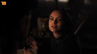 Riverdale - Veronica & Reggie Kissing Scene | Camila Mendes Charles Melton | Netflix