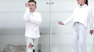 Kids dance